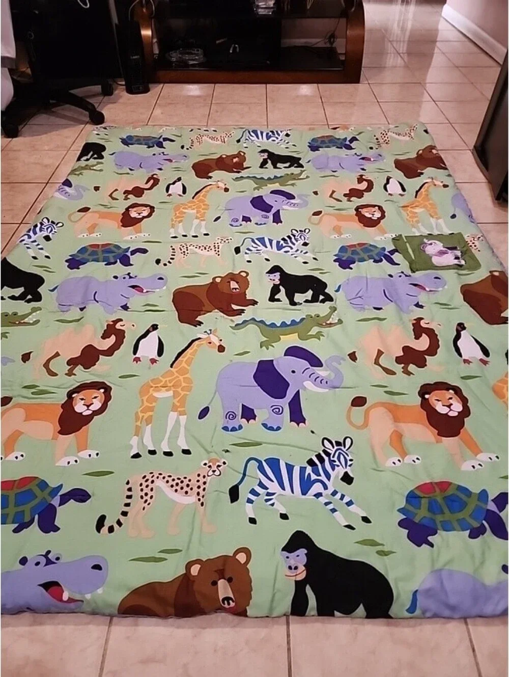 Conford Jungle Animal Childs Print Zoology 100cotton Reversible Olive Kids 63x81